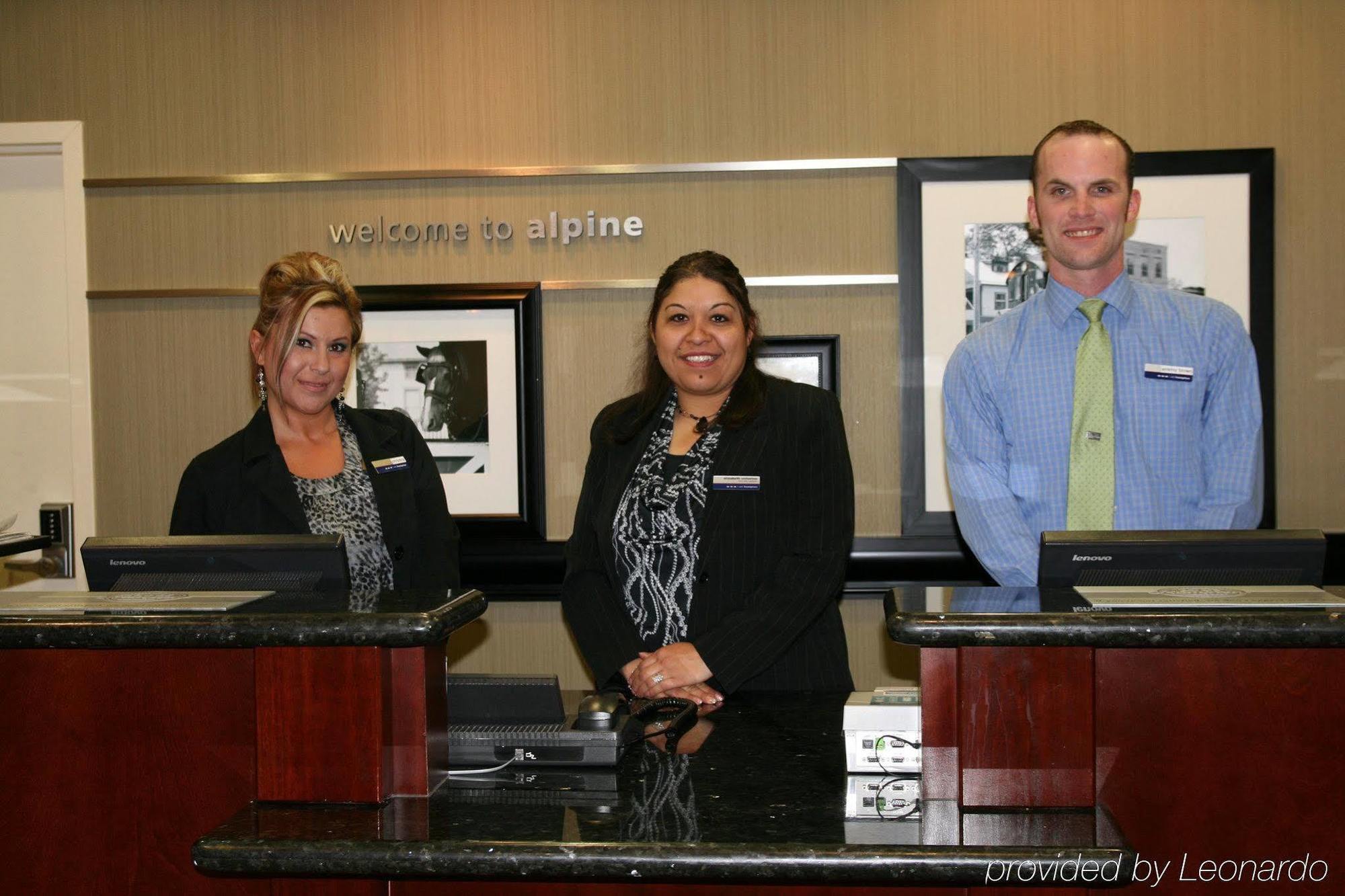 Hampton Inn Alpine Interior photo